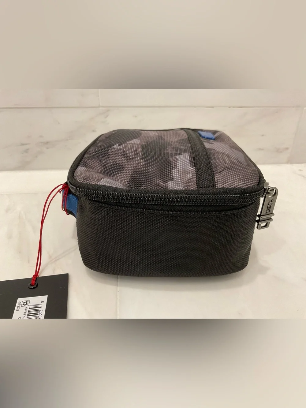 NEW TUMI Zippered CUBE TRAVEL POUCH - Cosmetic Bag - MOUNTAIN CAMO